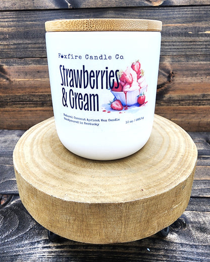 Strawberries & Cream 10 oz Candle 🍓