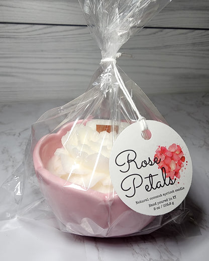 Rose Petal 8 oz Flower Candle 🌹